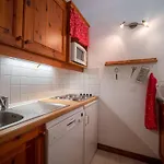 Divisible, Proche Pistes Et Commerces, Terrasse Sud - Fr-1-356-237 Lägenhet *