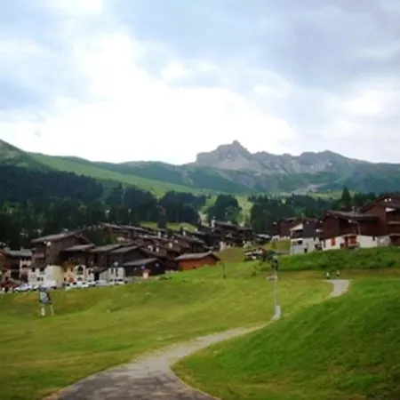 Divisible, Proche Pistes Et Commerces, Terrasse Sud - Fr-1-356-237 Lägenhet *